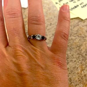 Levian ring